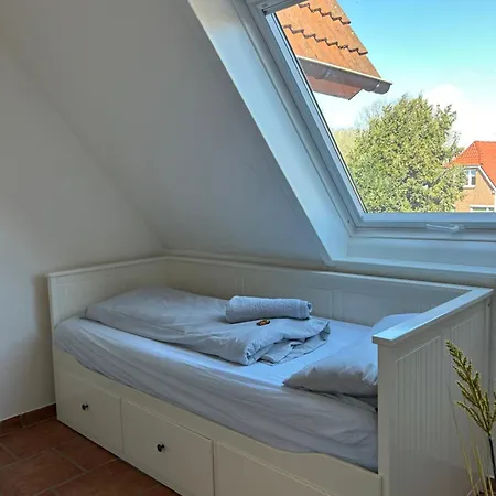 Fewo Schroeder - Bude 63A Mit Strandkorb Am Meer - Inklusive Bettwaesche