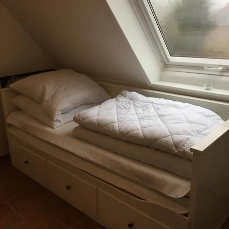 Schroeder - Bude 63a - Mit Strandkorb Am - Inklusive Bettwaesche Und Handtuecher * Westerdeichstrich