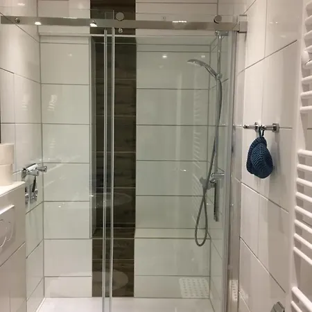 Schroeder - Bude 63a - Mit Strandkorb Am - Inklusive Bettwaesche Und Handtuecher