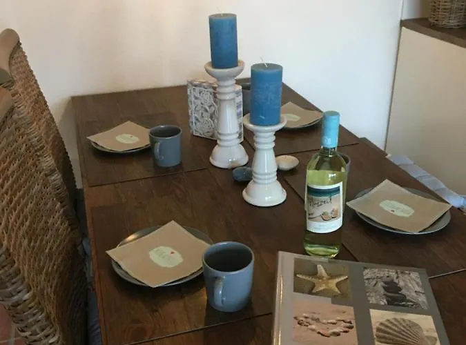 Schroeder - Bude 63a - Mit Strandkorb Am - Inklusive Bettwaesche Und Handtuecher Westerdeichstrich